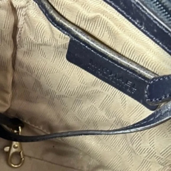 Michael Kors Large Bedford Tote Navy MK Signature Logo Canvas - Picture 8 of 10